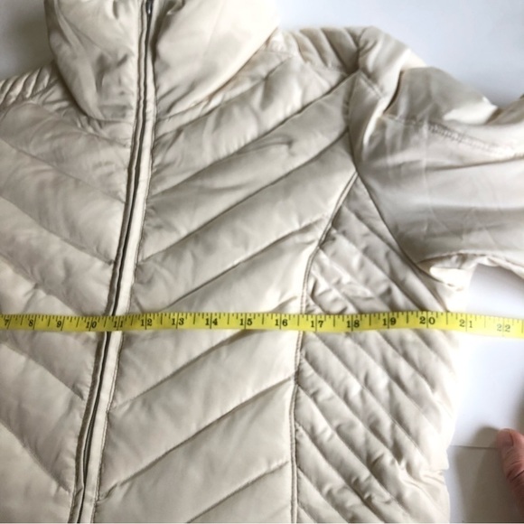 Kenneth Cole Reaction Womens Cream Chevron Quilted Down Feather Puffer Jacket L - Picture 12 of 14